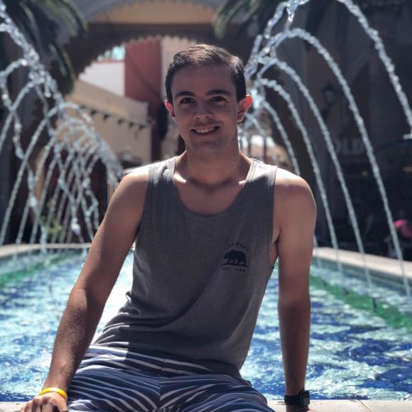 Meet your Posher, David - Picture 1 of 1